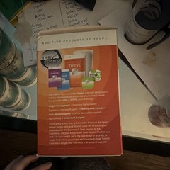 Thrive Activate Premium Powder Drink Mix Mango Strawberry, 30 Packets