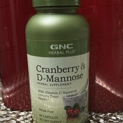 GNC Herbal Plus Cranberry & D-Mannose Urinary Tract Health 60 Capsules
