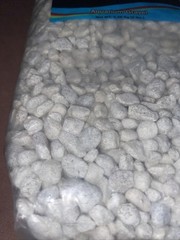 Aquarium Gravel 5 Pounds, Pearlescent, Complements Tanks and Décor (AQ-78484)
