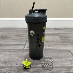 Blender Bottle Pro45 Shaker Bottle – 45oz/1330mL – Black Round Bottom