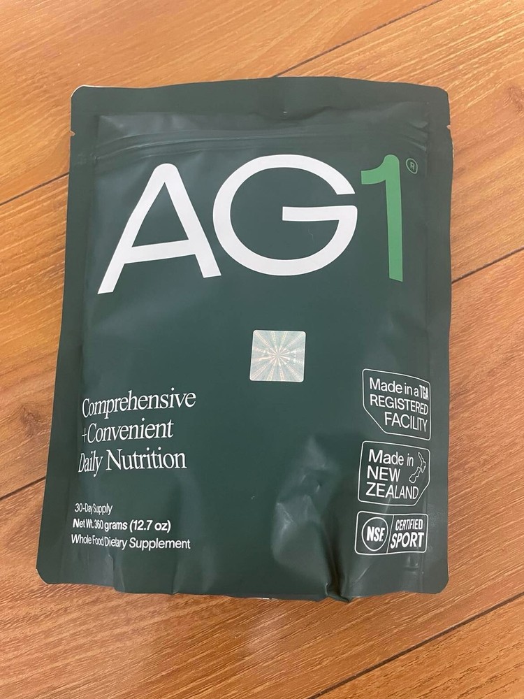 New Authentic ATHLETIC GREENS AG 1 Comprehensive Daily Nutrition 30 Servings