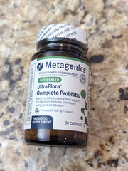 Metagenics UltraFlora Complete Probiotic Gut Health 30 capsules exp: 10/2026