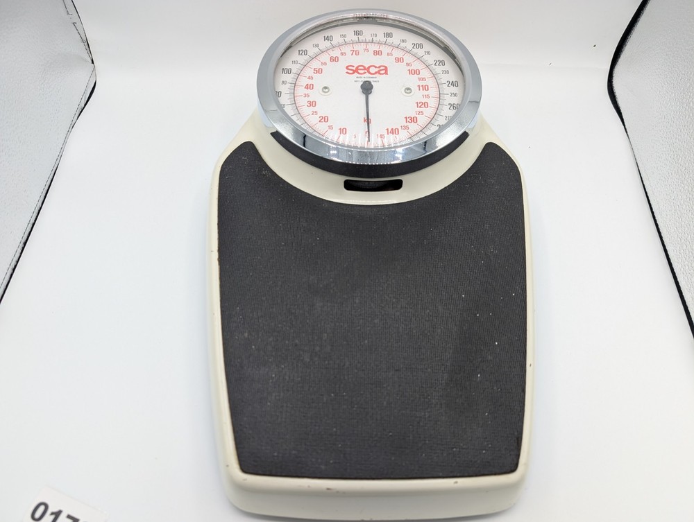 Vintage Seca Mechanical Floor Scale Made in Germany 320 lb 150 kg Capacity