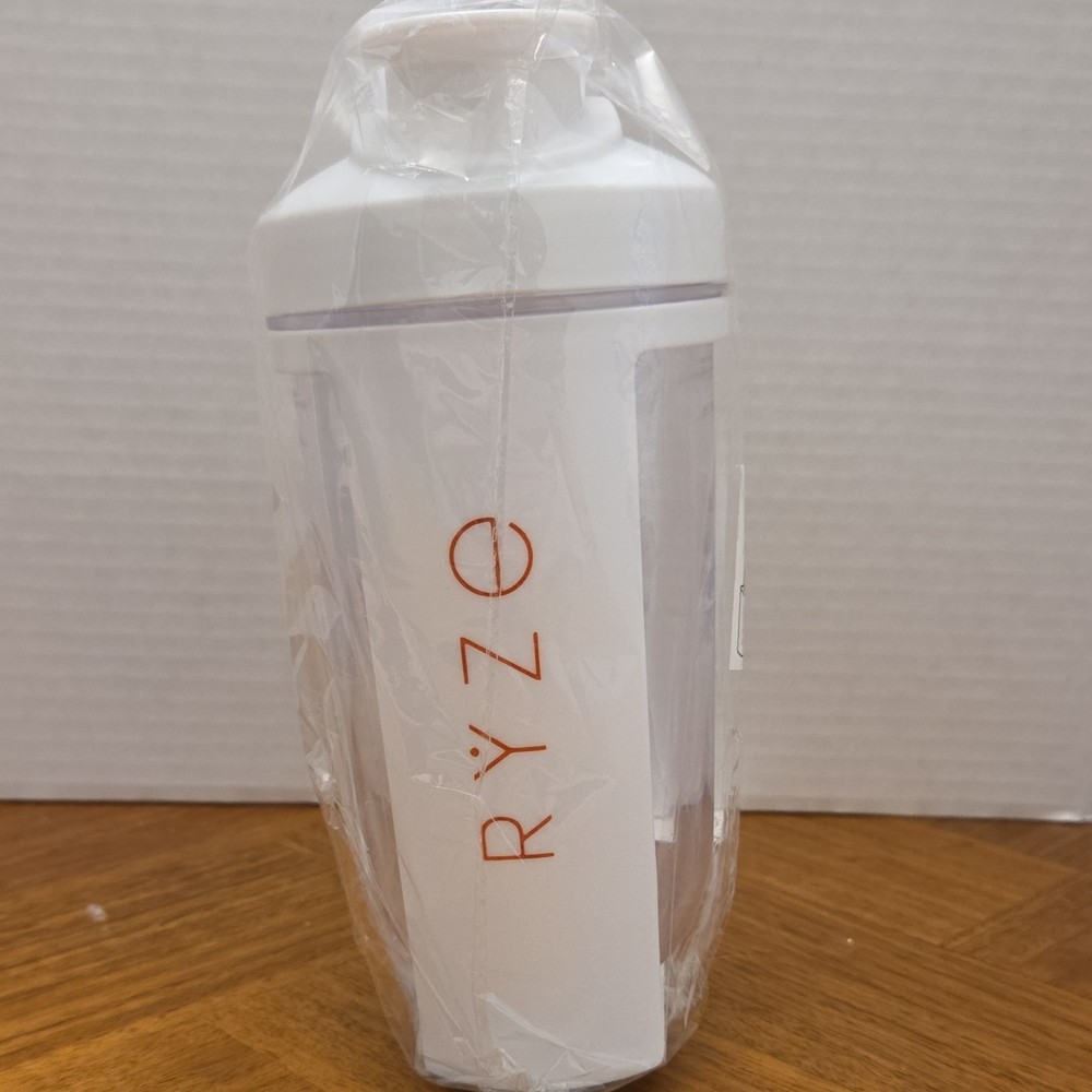 RYZE Reusable Plastic Shake Bottle White Clear Screw-on Lid