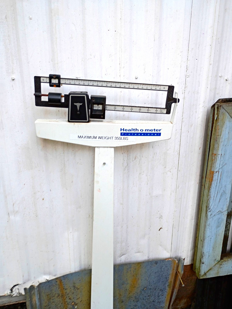 Health o meter Professional Physician Analog Beam Scale 350 lb White/Black