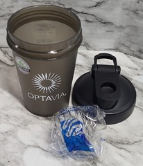 Optavia Blender Bottle with lid. 20oz. Gray. Plastic. BPA Free. NWOT.