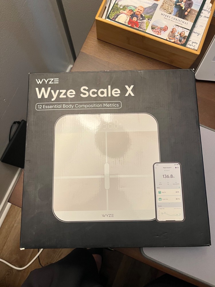 Wyze Scale X Smart Body Composition Scale Battery Operated w/ Bluetooth – White