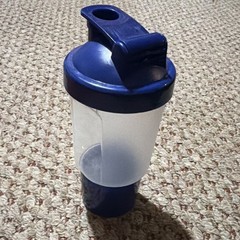 BPA-Free Plastic Polypropylene Shake Bottle Blue Clear Screw-on Lid Mixer