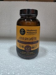 Herb Pharm Mushroom Wellness Everyday 10-90 Vegetarian Caps
