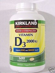 Kirkland Signature Extra Strength VITAMIN D3 2000 IU, 600 Softgels