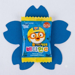 뽀로로 키즈 츄어블 비타민 C (600g) 뽀로로 츄어블 비타민 C로 아이들에게 건강하고 재미있는 간식을 선물하세요! 이미지(Gemini_Gen